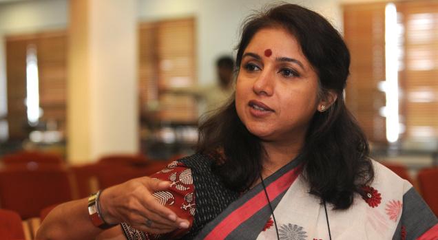 Actress Revathy to direct Tamil, Telugu remake of 'Queen'