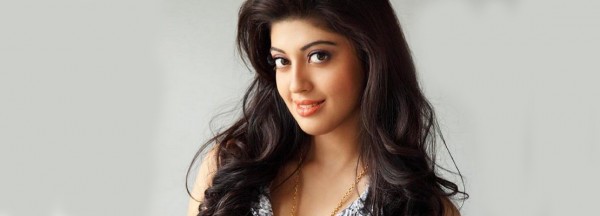 Heroine Pranitha Escaped A Road Accident