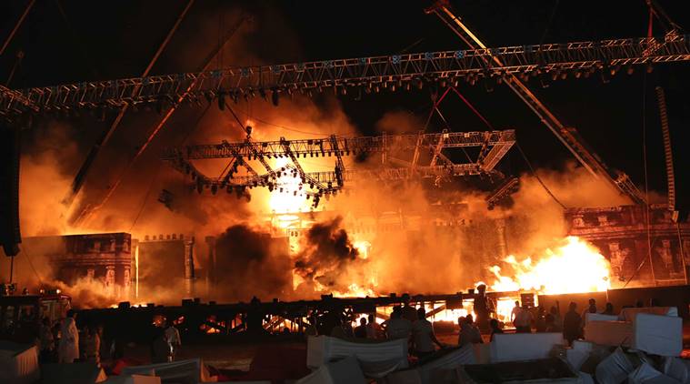Make In India Event In Mumbai : Maharashtra Govt Orders Probe Into Fire Accident