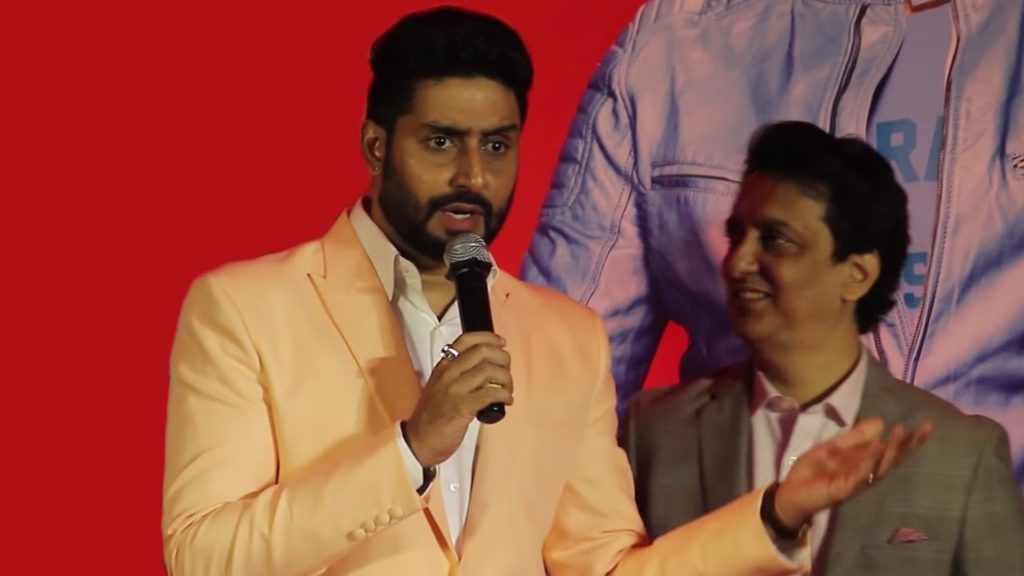 Abhishek Bachchan Perfectly Nails A Reporter At Housefull 3 Success Meet (2)