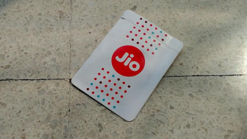 Reliance Jio Introduces Rs 299 Recharge Offer with Unlimited Data, Free Voice Calls, SMS – Check Details